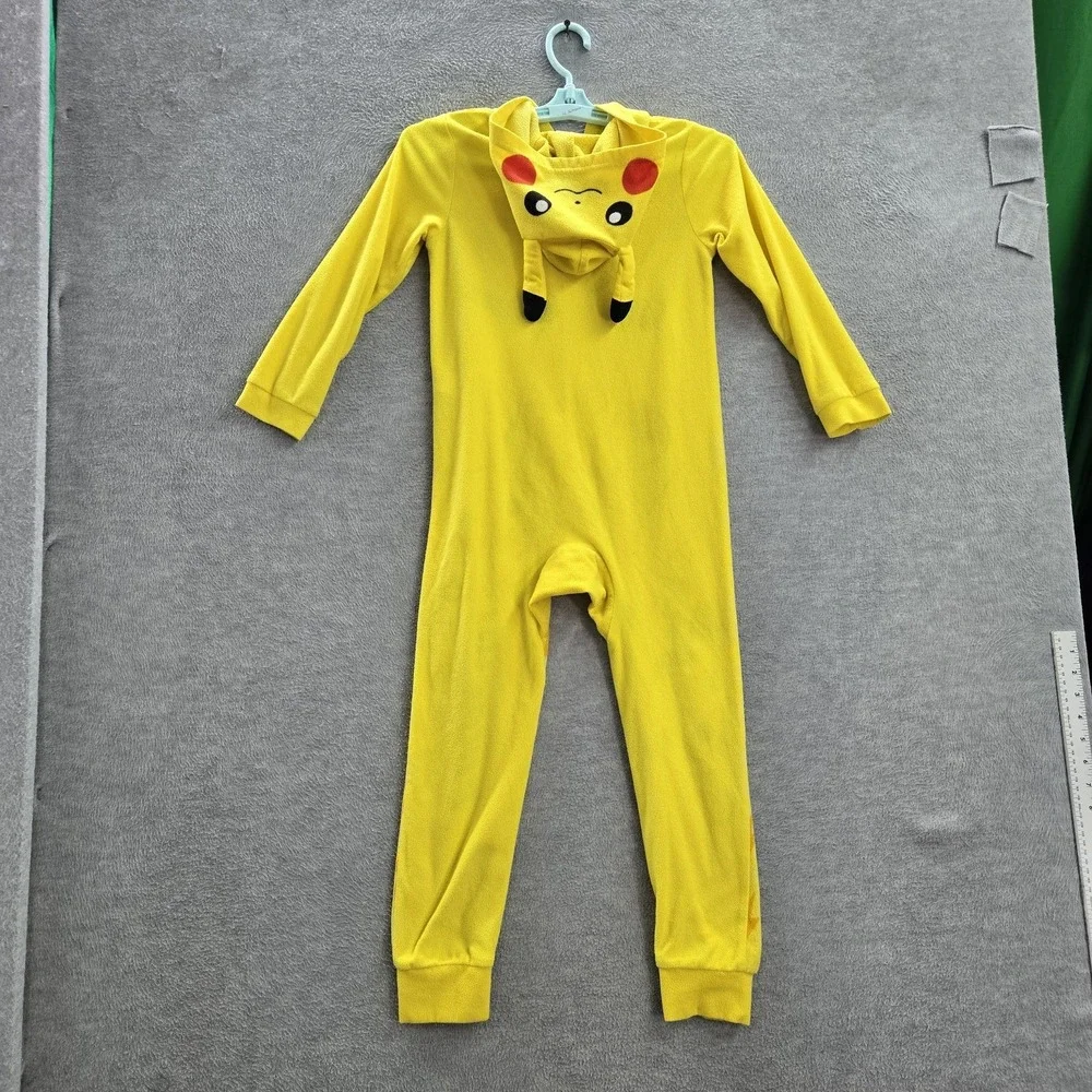 Pokemon‎ Kids Sleepwear S Yellow One Piece Graphic Print Fleece Pikachu Pokeball